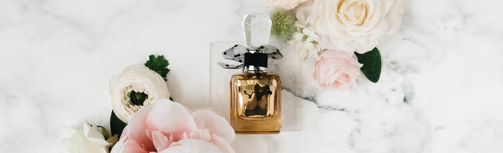 Düfte Verkäufe -Düfte Verkäufe parfum lindsey savage p4vru5gkp6s unsplash 1